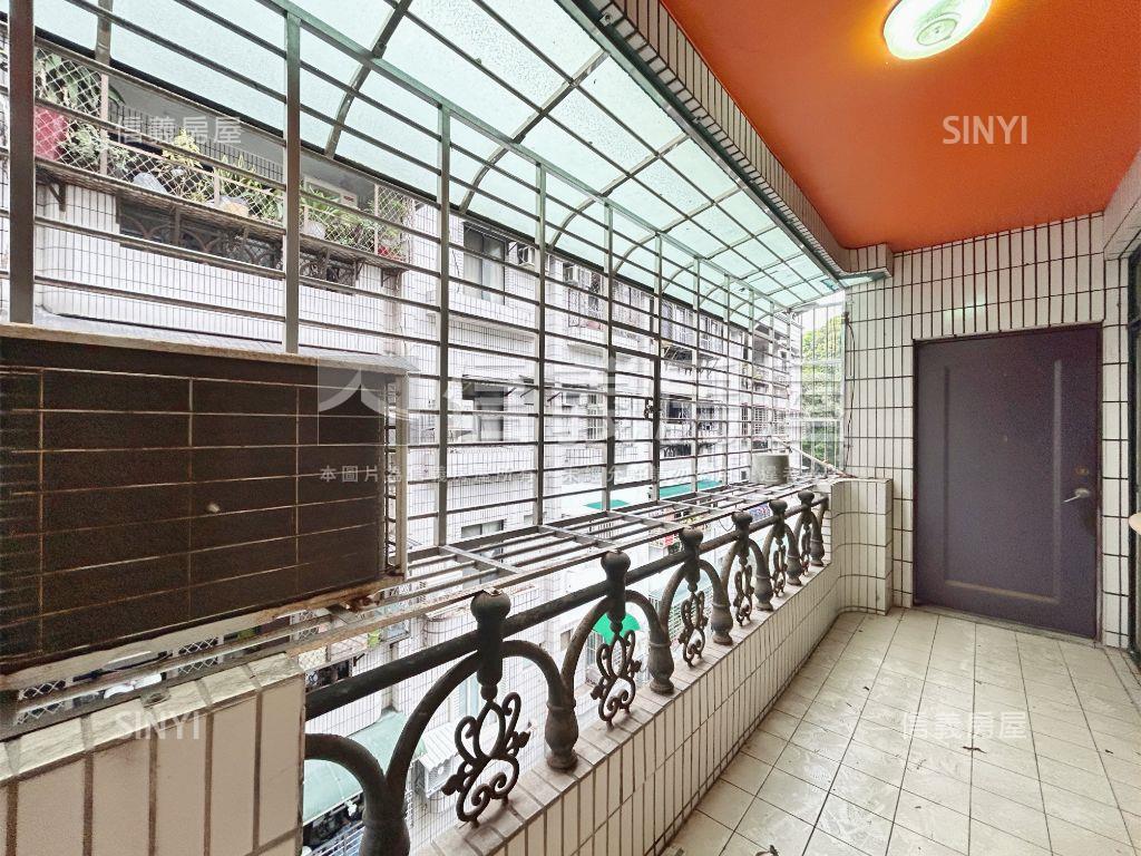 權狀４６坪！好大公寓４樓房屋室內格局與周邊環境