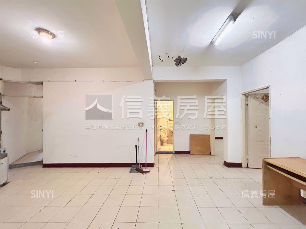 權狀４６坪！好大公寓４樓房屋室內格局與周邊環境