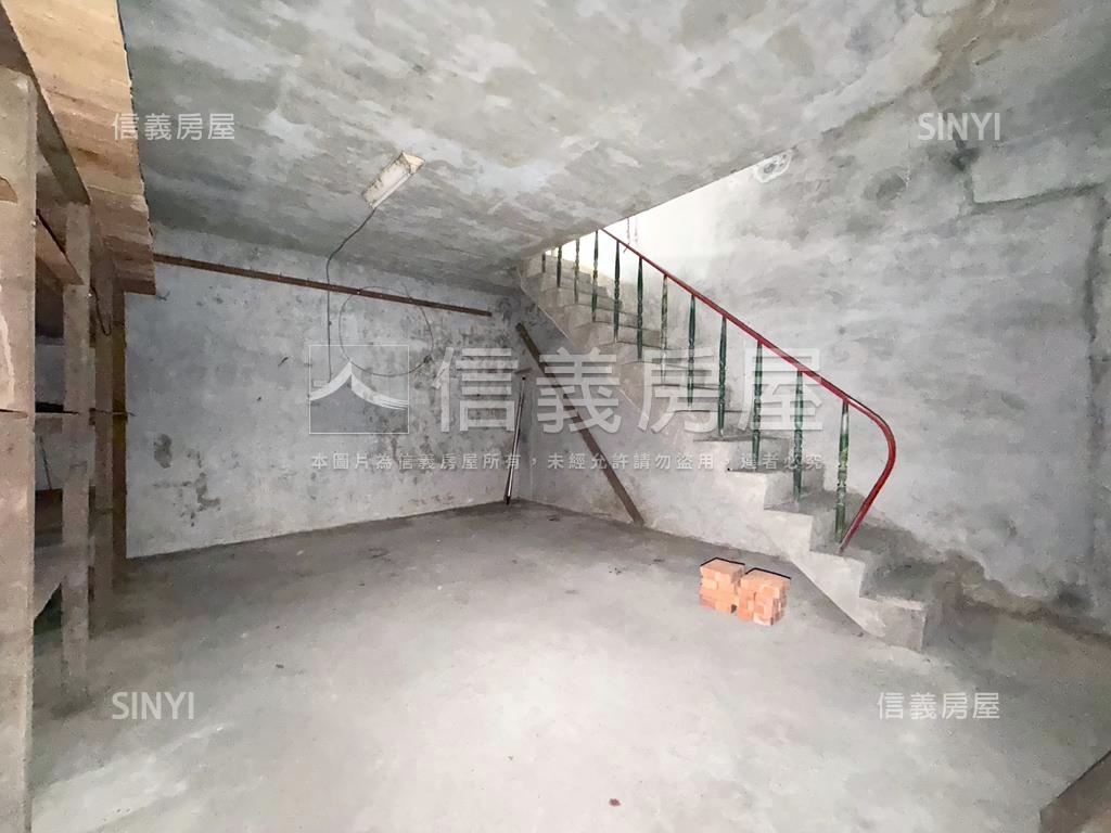 大昌商圈．小邊間正路透店房屋室內格局與周邊環境