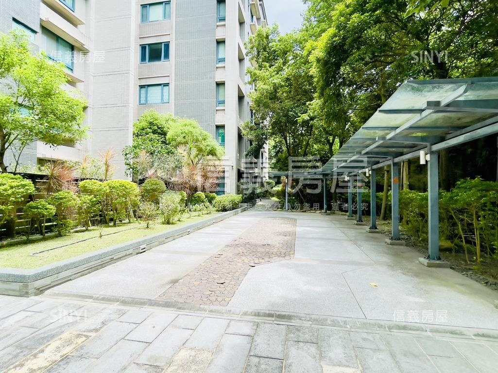 三荷院寧靜朝南前庭後院房屋室內格局與周邊環境