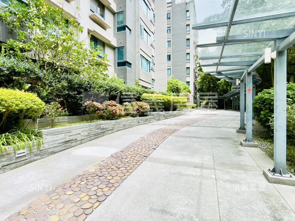 三荷院寧靜朝南前庭後院房屋室內格局與周邊環境