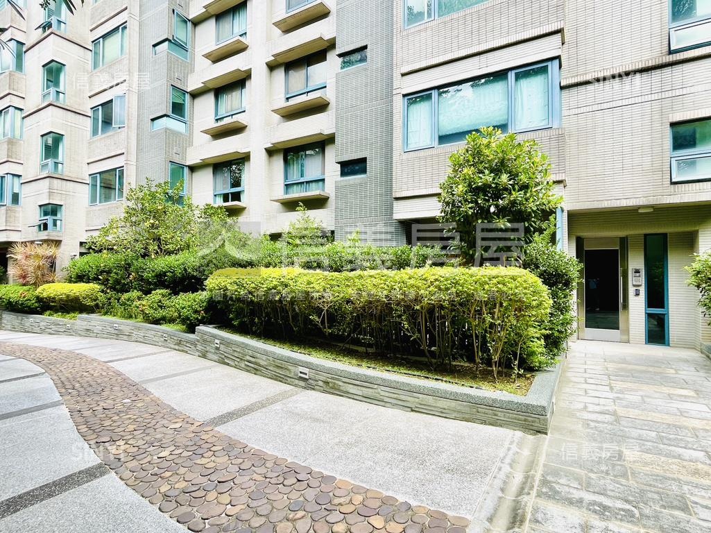三荷院寧靜朝南前庭後院房屋室內格局與周邊環境