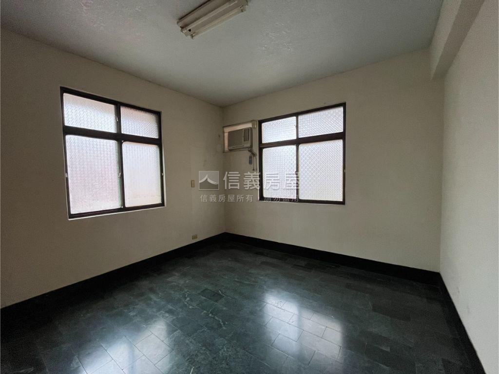 稀有釋出自強街美寓房屋室內格局與周邊環境