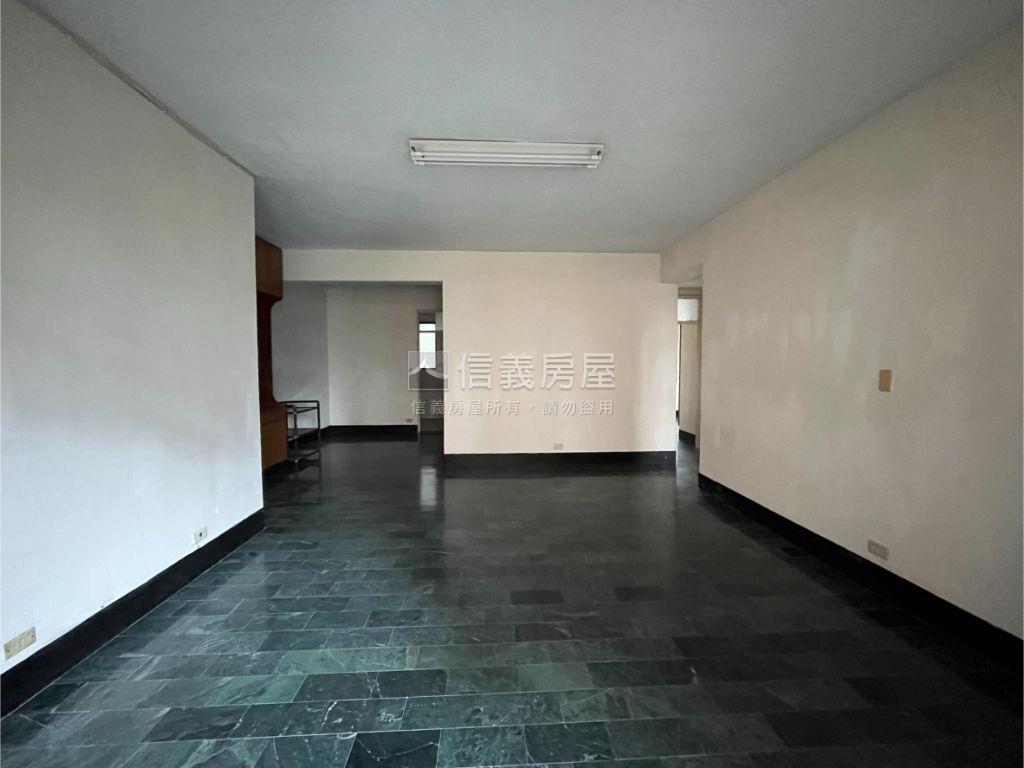 稀有釋出自強街美寓房屋室內格局與周邊環境