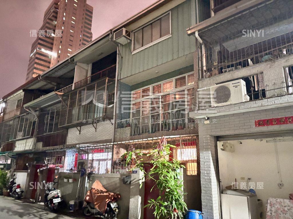 近文心中清站活路邊間透天房屋室內格局與周邊環境