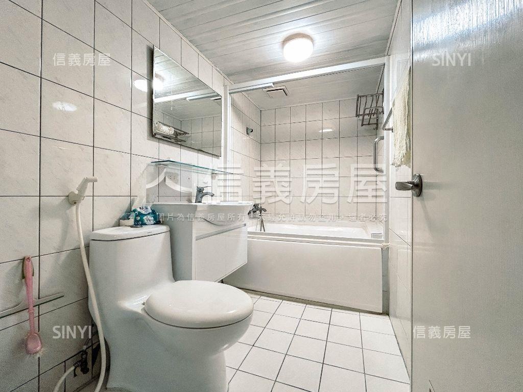 室內３１坪屋況佳三房平車房屋室內格局與周邊環境