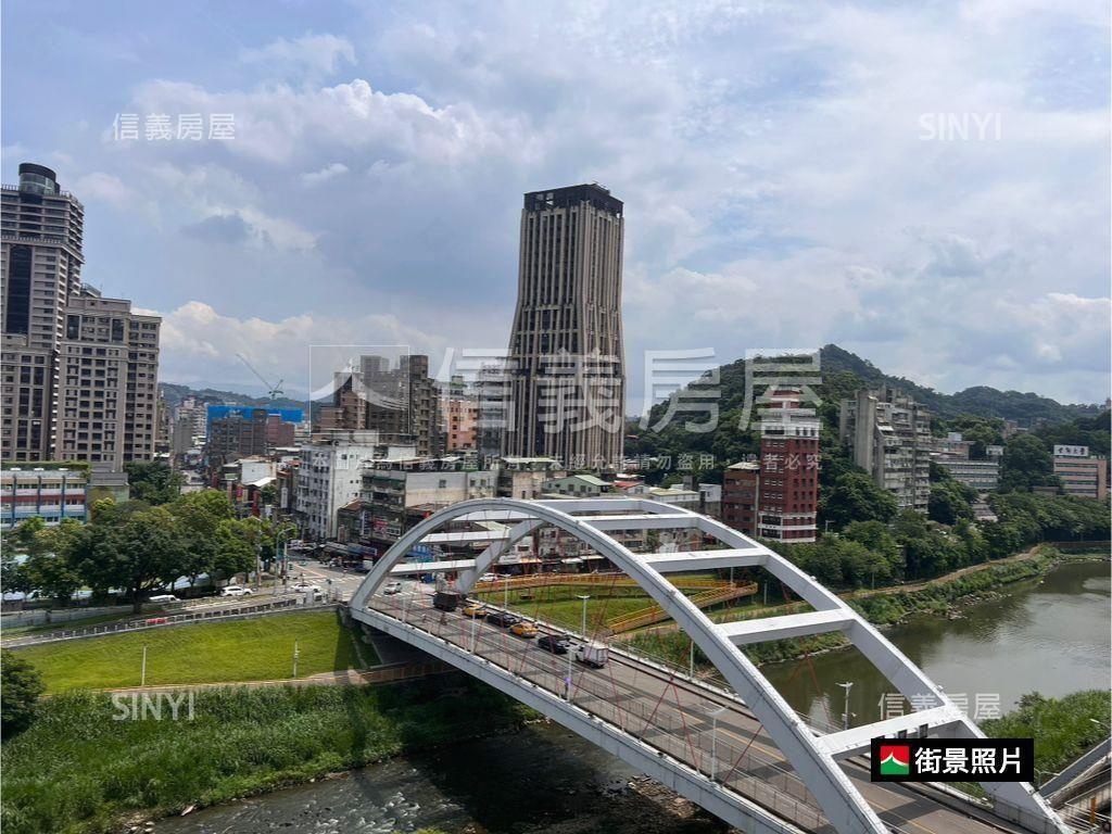 ★大坪林捷運站★邊間三房房屋室內格局與周邊環境