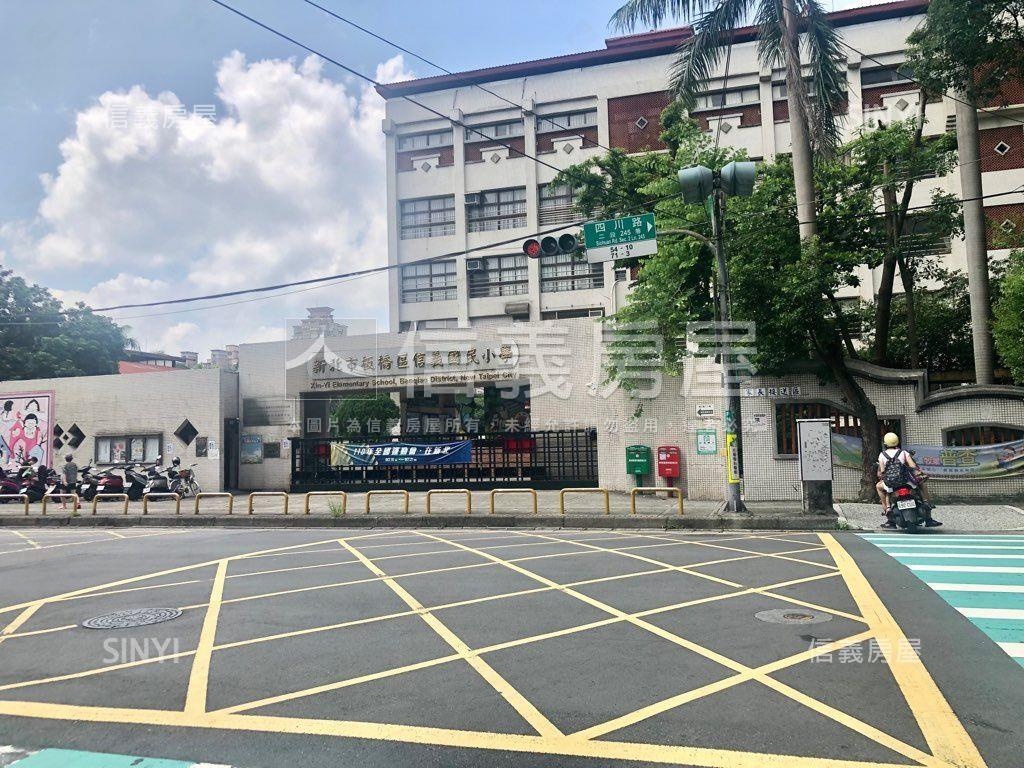 正馬路市區中心黃金店面房屋室內格局與周邊環境