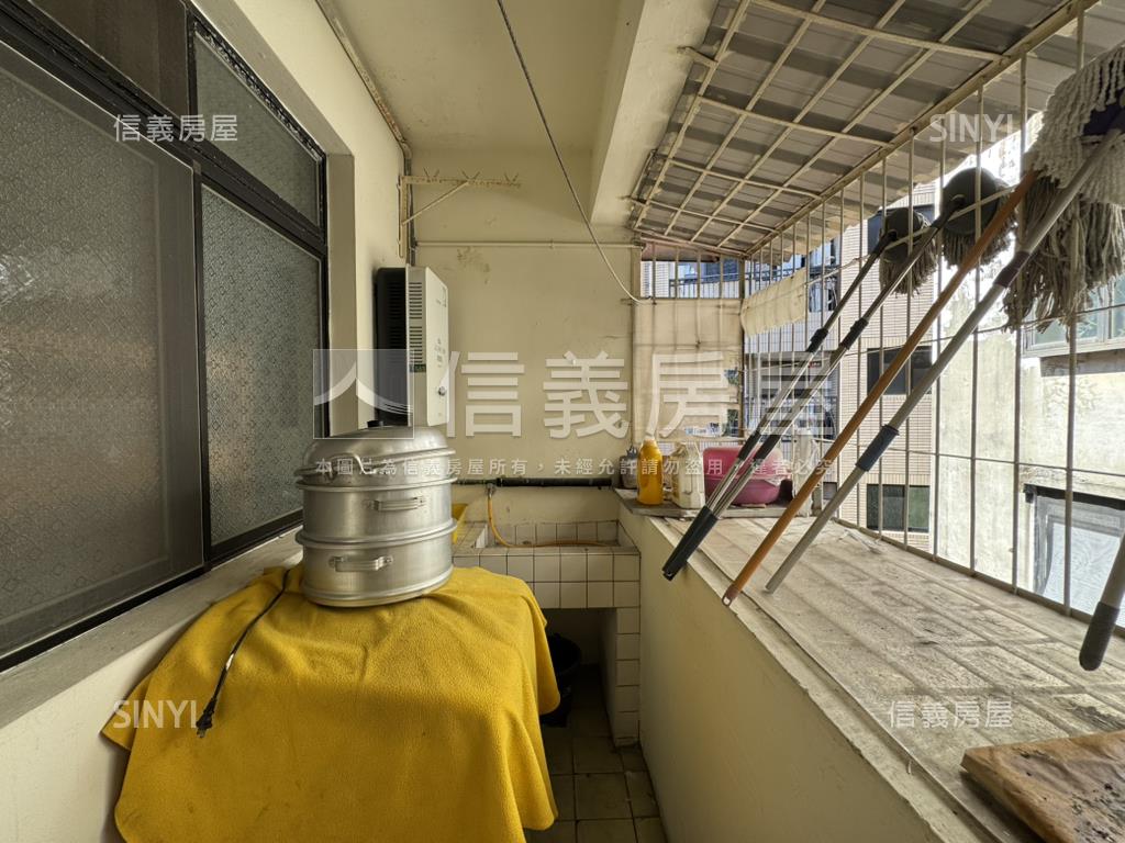 興南民權特區公寓房屋室內格局與周邊環境