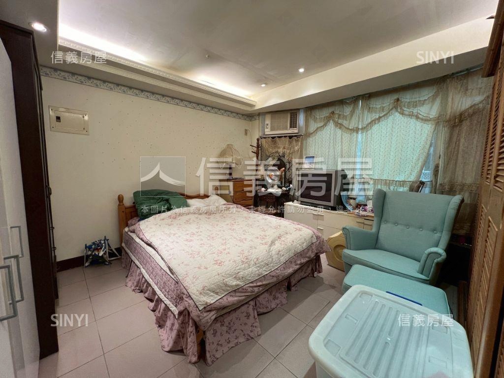 近精武站·大車庫·別墅房屋室內格局與周邊環境