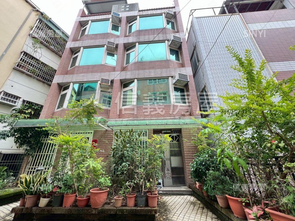近精武站·大車庫·別墅房屋室內格局與周邊環境