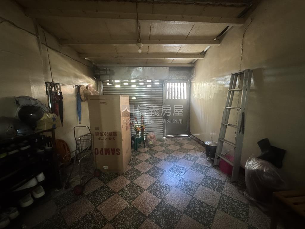 樟樹稀有邊間透天房屋室內格局與周邊環境