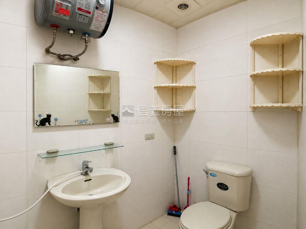 稀有一樓！綠意森活金雞母房屋室內格局與周邊環境