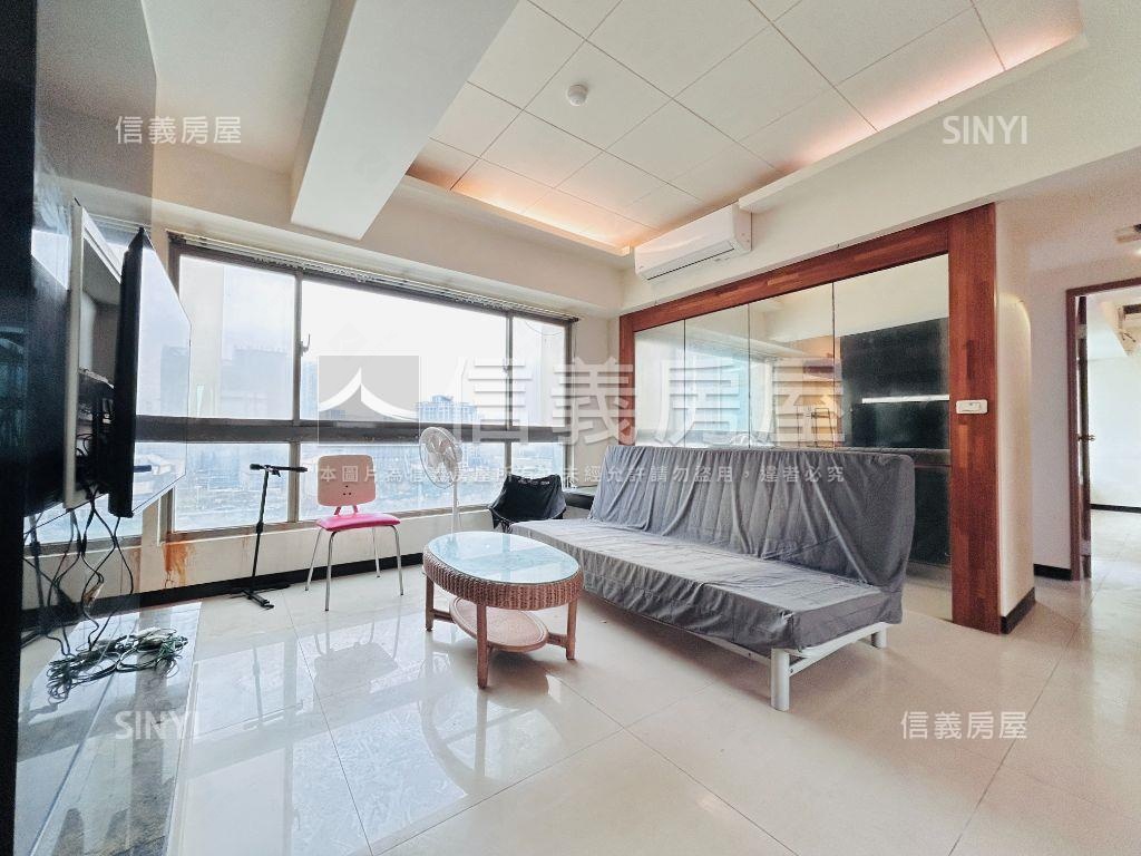 悅灣３房雙車位房屋室內格局與周邊環境