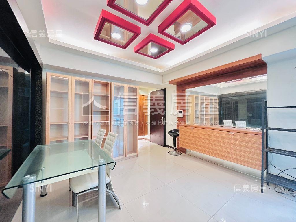 悅灣３房雙車位房屋室內格局與周邊環境