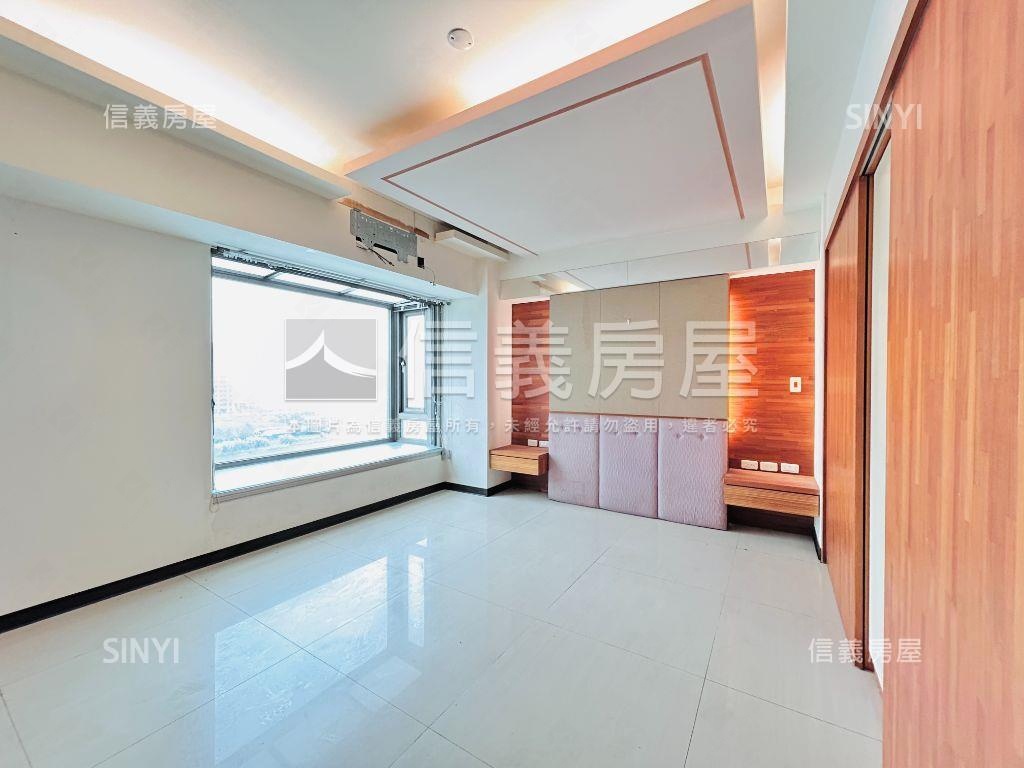 悅灣３房雙車位房屋室內格局與周邊環境