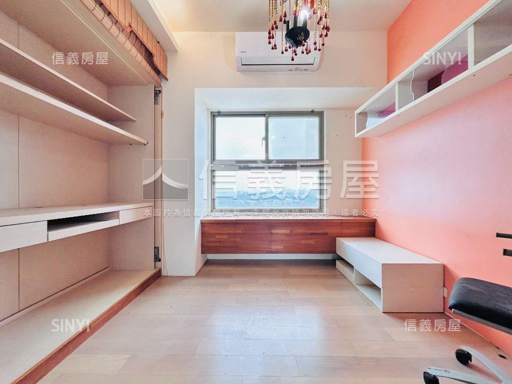 悅灣３房雙車位房屋室內格局與周邊環境