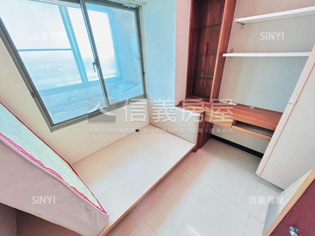 悅灣３房雙車位房屋室內格局與周邊環境