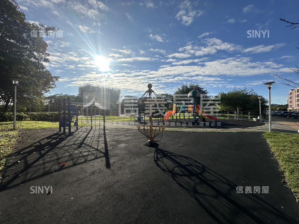 悅灣３房雙車位房屋室內格局與周邊環境