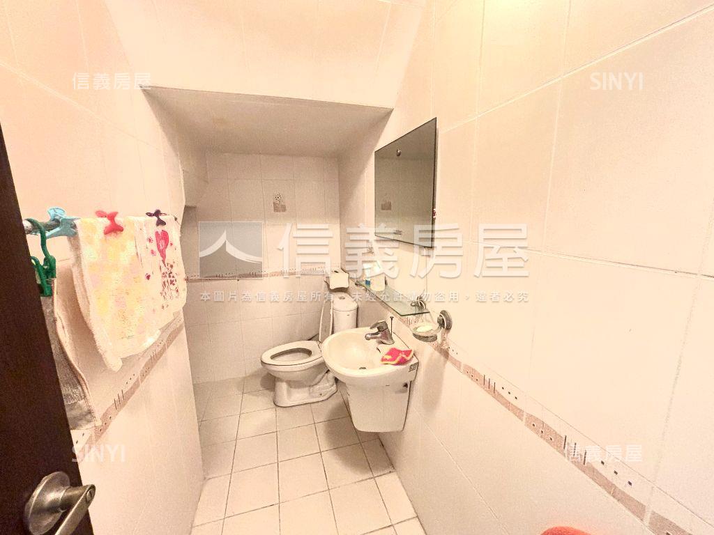 正土庫透天國雅典美車墅房屋室內格局與周邊環境