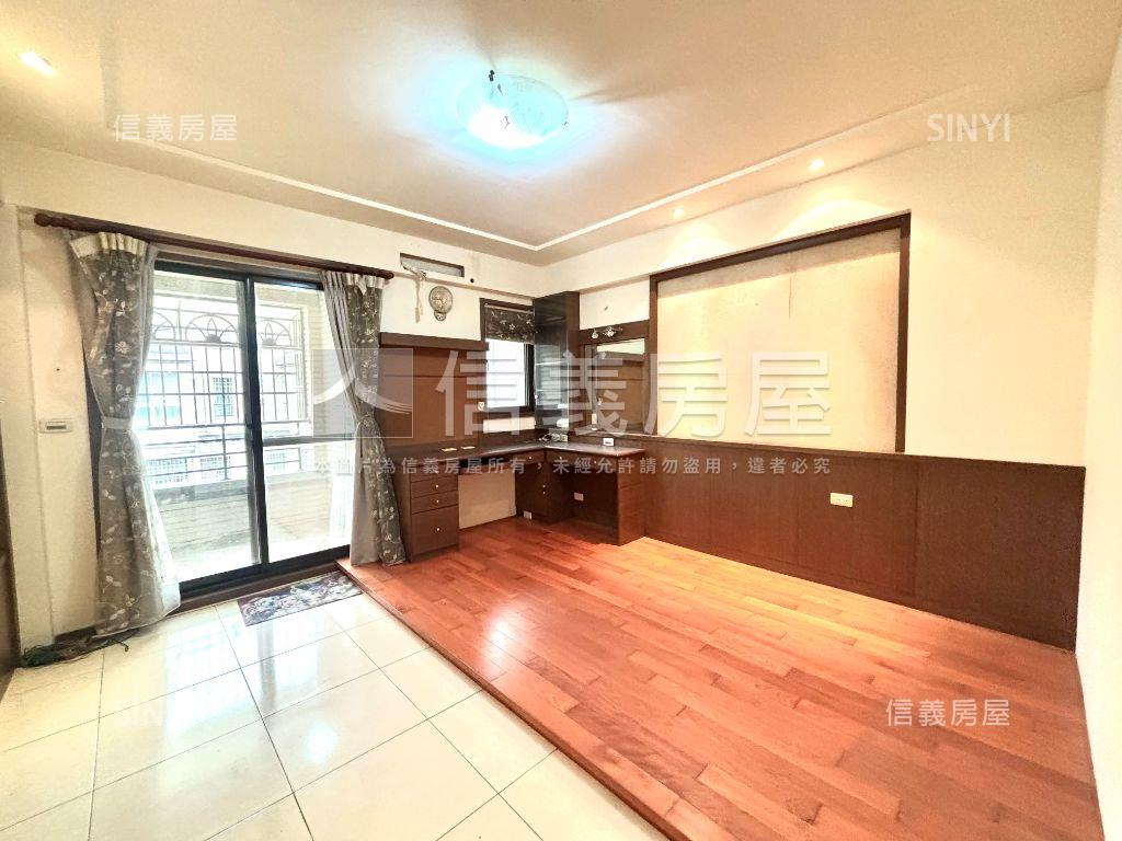 正土庫透天國雅典美車墅房屋室內格局與周邊環境