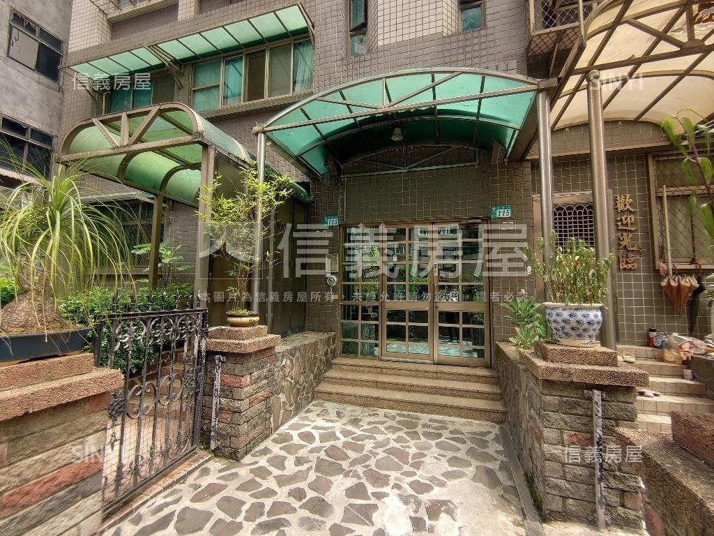 新春街‧機能豐富電梯三房房屋室內格局與周邊環境