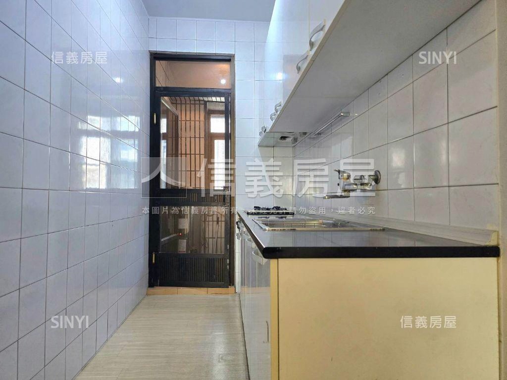 瑞豐商圈四房美宅房屋室內格局與周邊環境