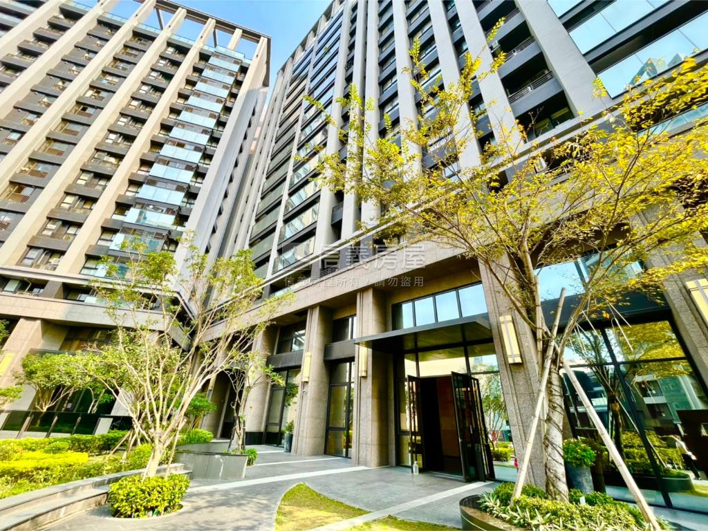 三房的價格買四房平移車位房屋室內格局與周邊環境