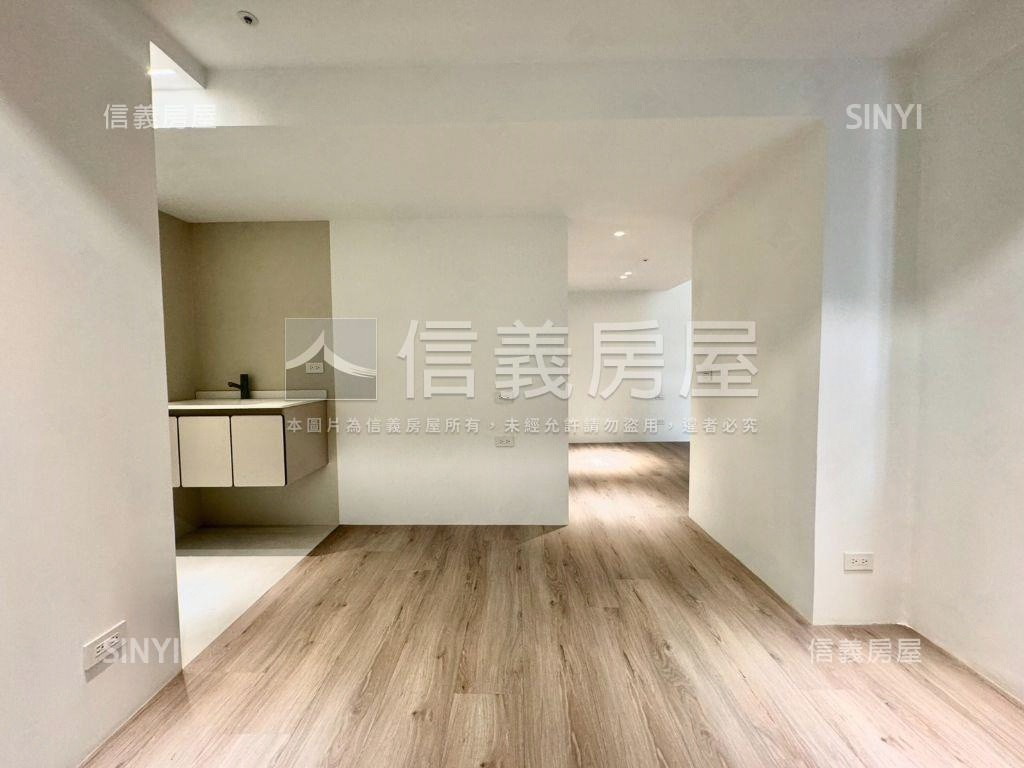 新＊天闊方正裝潢美屋房屋室內格局與周邊環境
