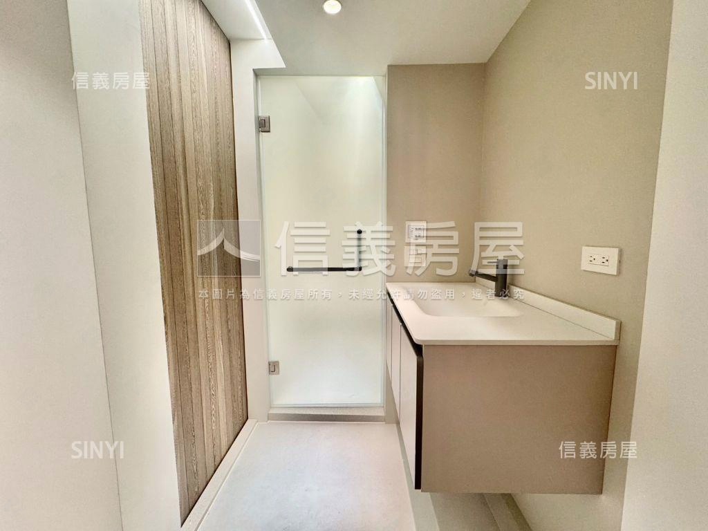 新＊天闊方正裝潢美屋房屋室內格局與周邊環境