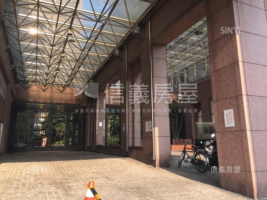 新＊天闊方正裝潢美屋房屋室內格局與周邊環境