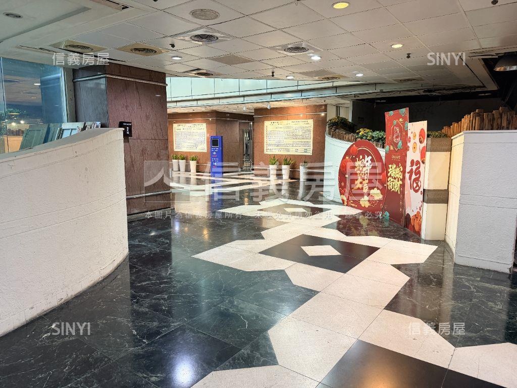 汐止經緯中心頂樓廠辦房屋室內格局與周邊環境