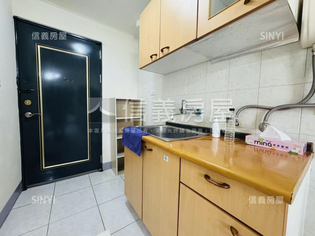 近雙輕軌亞灣小資宅房屋室內格局與周邊環境