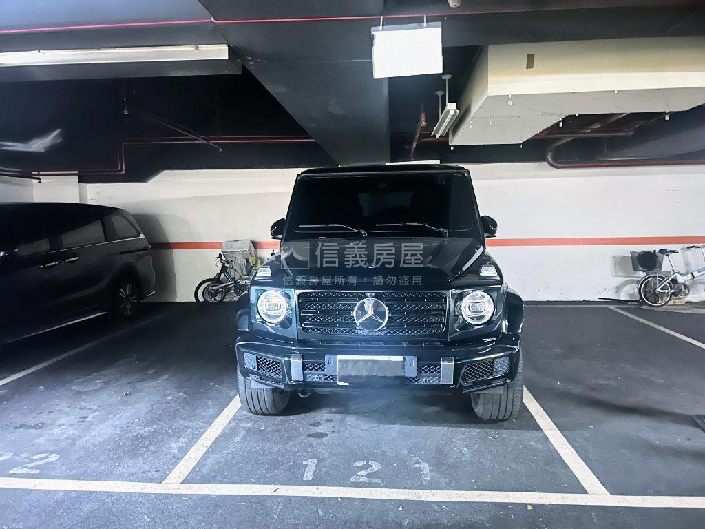 幸福成家雲天２房坡平車位房屋室內格局與周邊環境