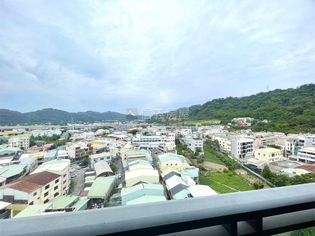 豐原次頂樓兩房裝潢視野戶房屋室內格局與周邊環境
