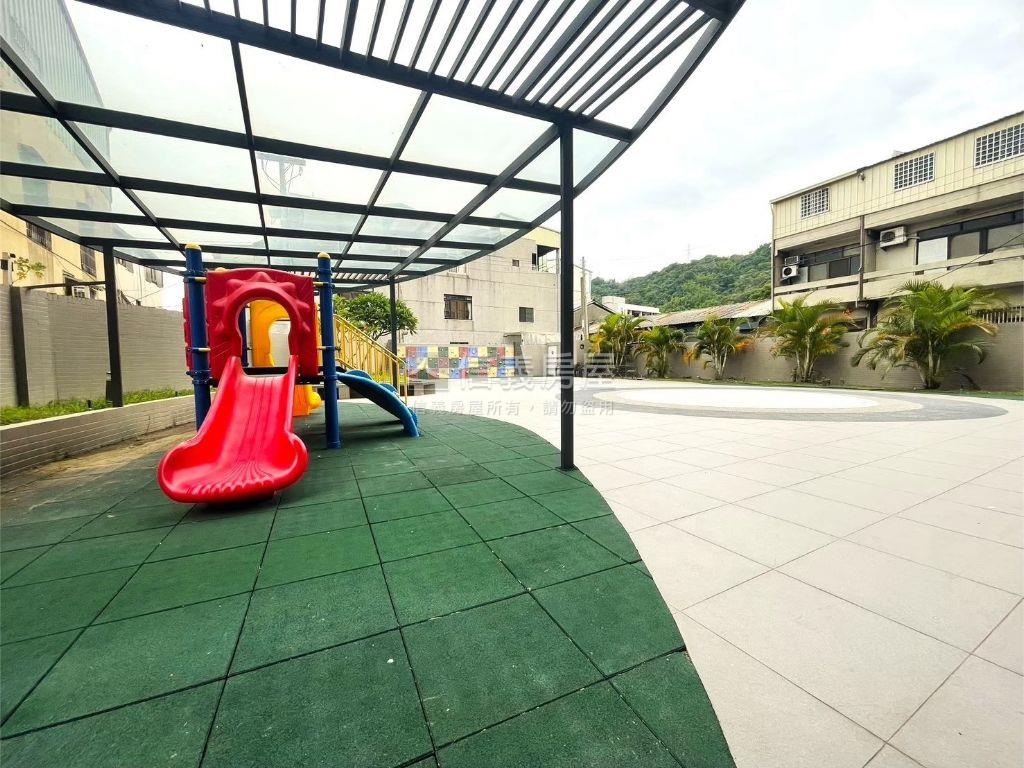 豐原次頂樓兩房裝潢視野戶房屋室內格局與周邊環境