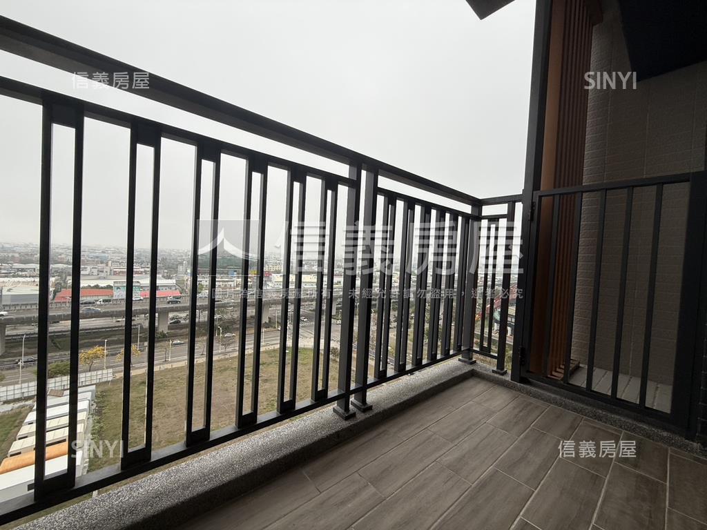 洲際。萬豪景兩房車位房屋室內格局與周邊環境