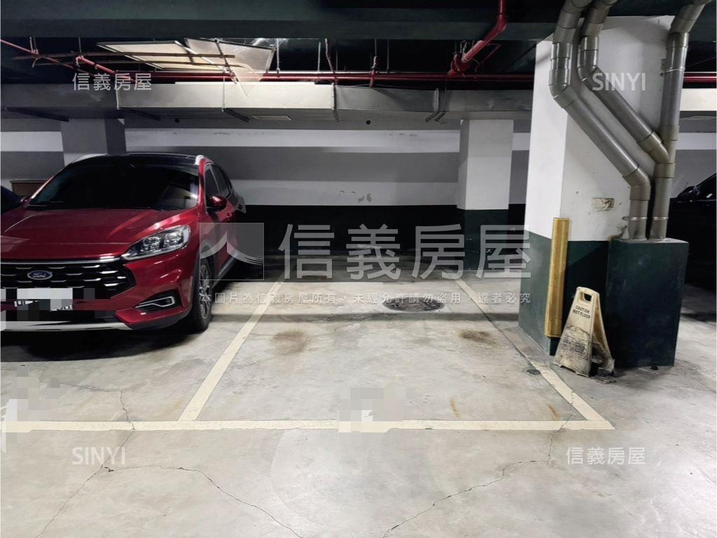 天玉管理景觀４房車位房屋室內格局與周邊環境