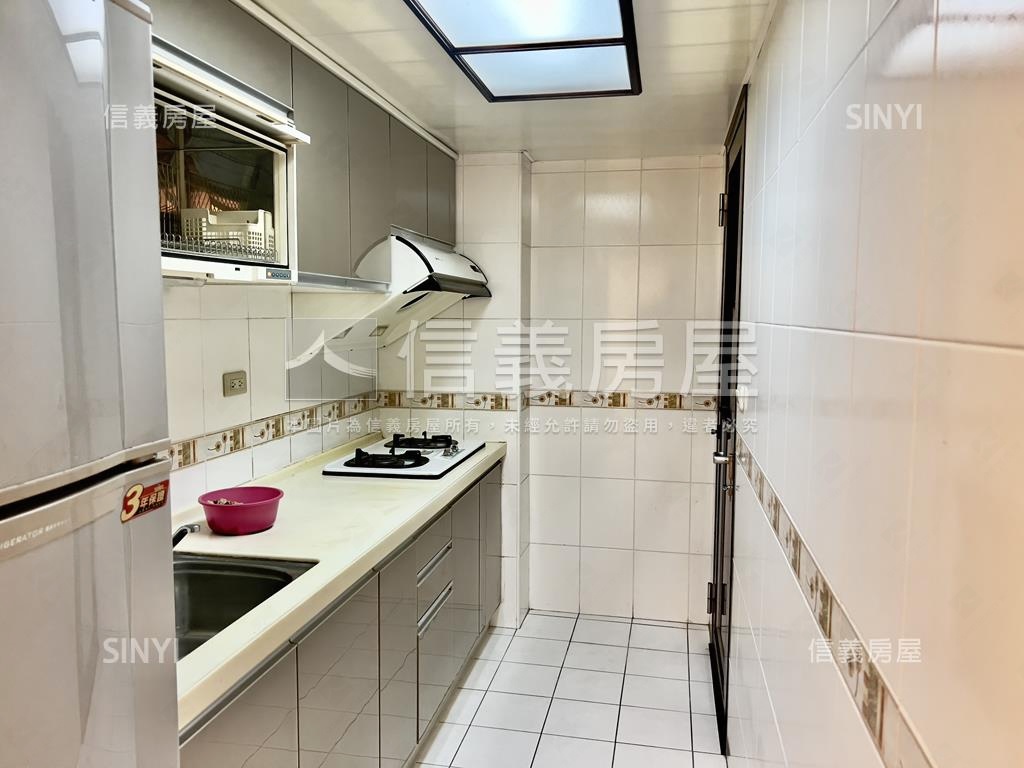 臻藝溫馨優質三房房屋室內格局與周邊環境