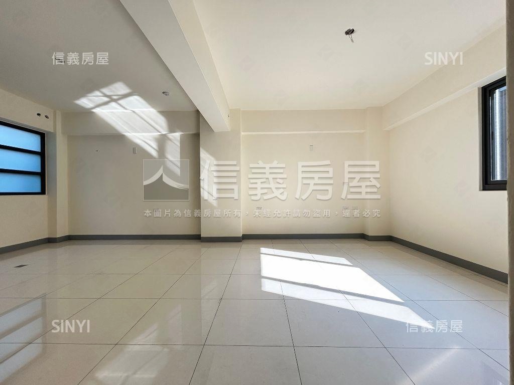 花壇全新大面寬透天４房屋室內格局與周邊環境