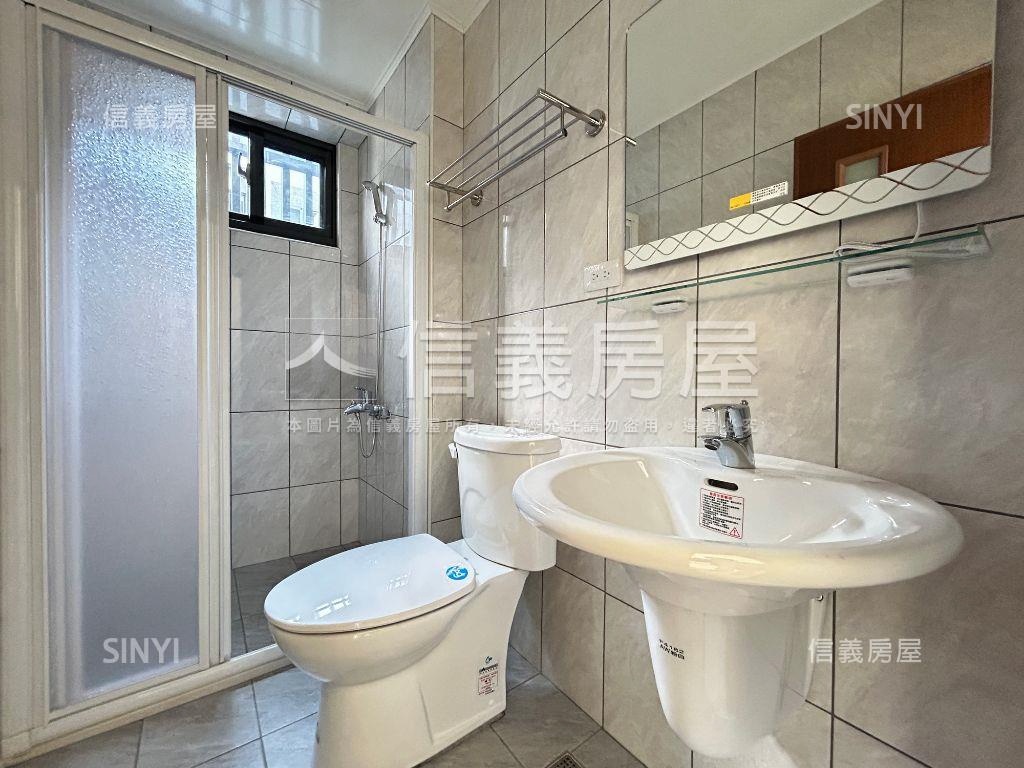 花壇全新大面寬透天４房屋室內格局與周邊環境