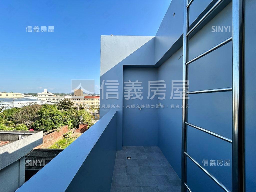 花壇全新大面寬透天４房屋室內格局與周邊環境