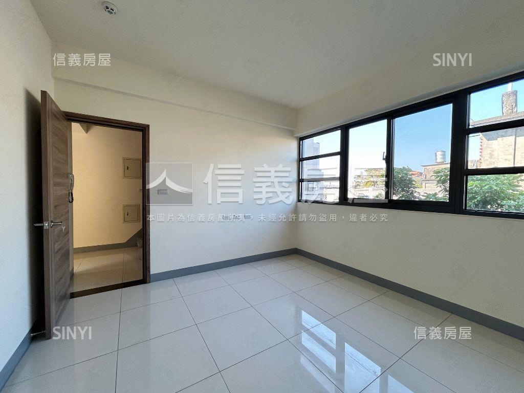 花壇全新大面寬透天４房屋室內格局與周邊環境