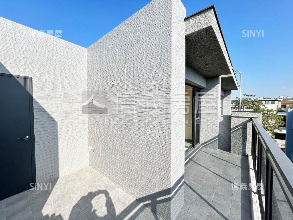 花壇全新大面寬透天４房屋室內格局與周邊環境