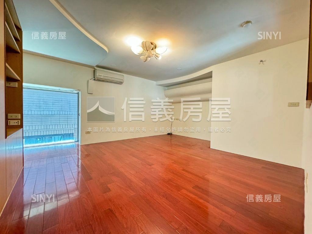 溫莎高樓景觀平面車位房屋室內格局與周邊環境