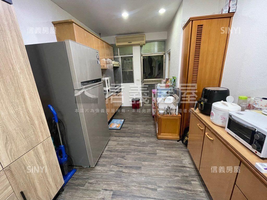 澄清正路捷運金店房屋室內格局與周邊環境