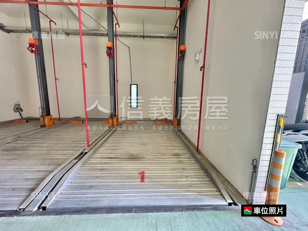 近台積電輕屋齡三房車位房屋室內格局與周邊環境