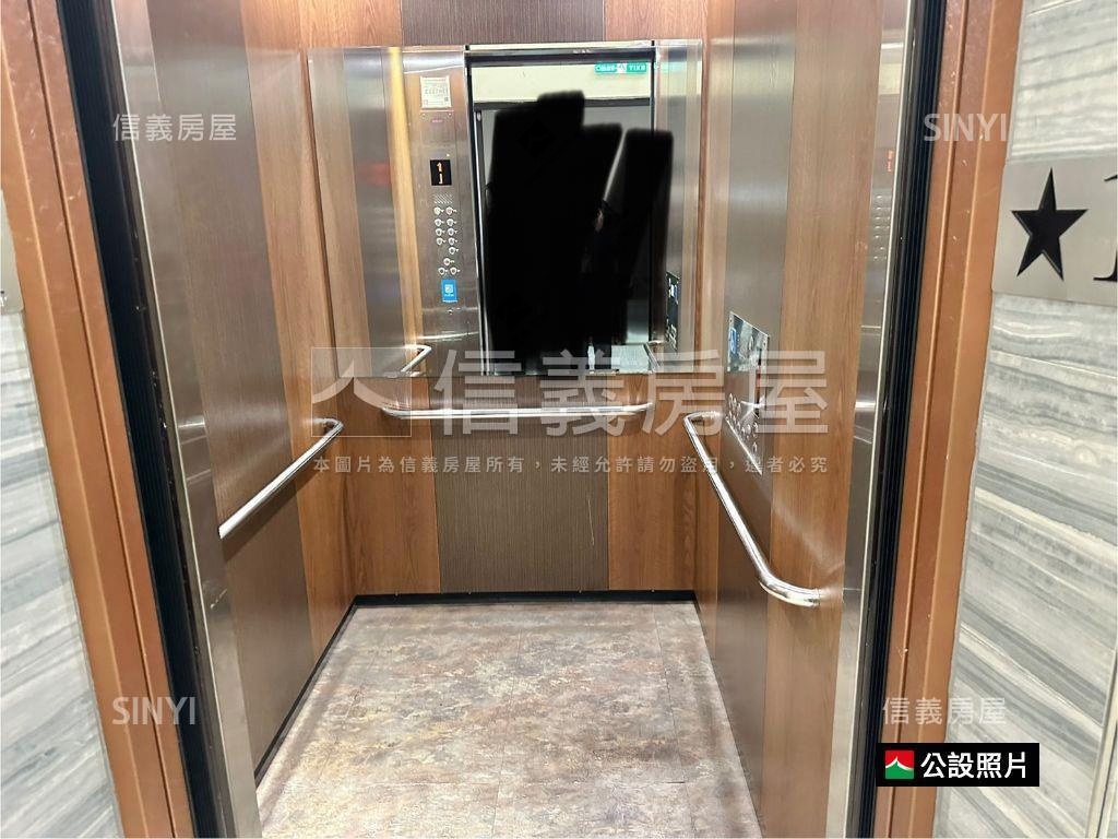 近台積電輕屋齡三房車位房屋室內格局與周邊環境