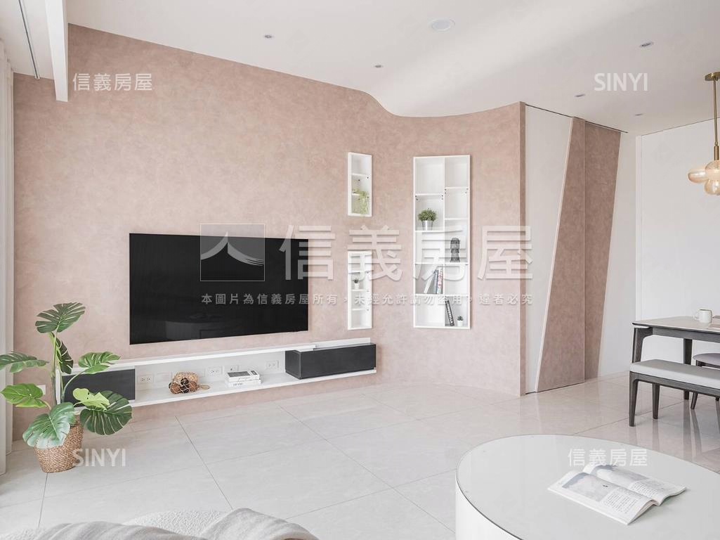 金獅臨路５米面寬絕美透天房屋室內格局與周邊環境