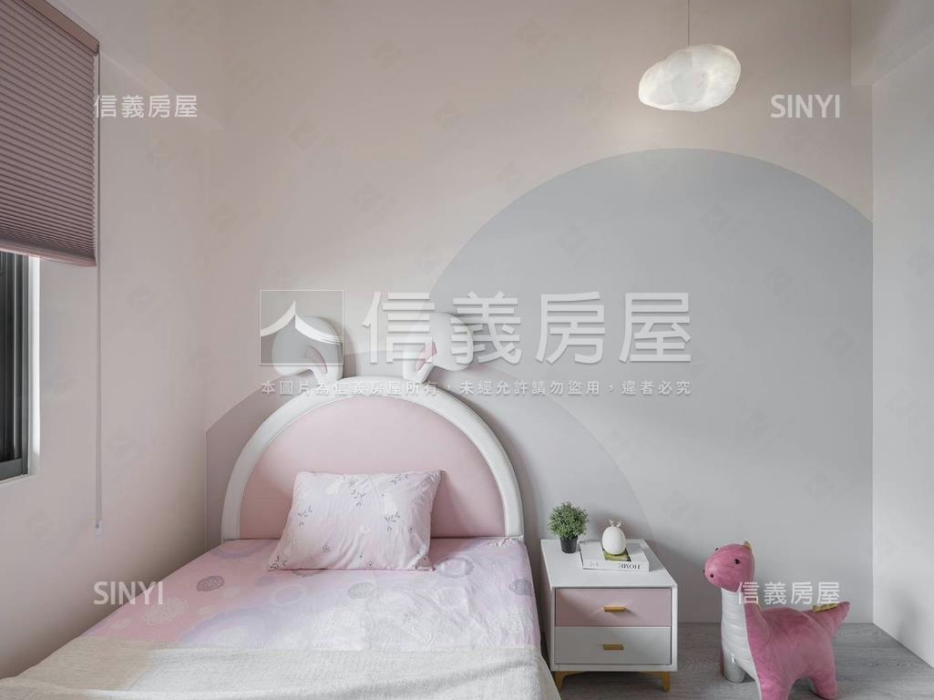 金獅臨路５米面寬絕美透天房屋室內格局與周邊環境